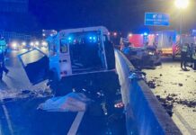 30121928-accident-on-a40-3afe-1 Unfall auf A40