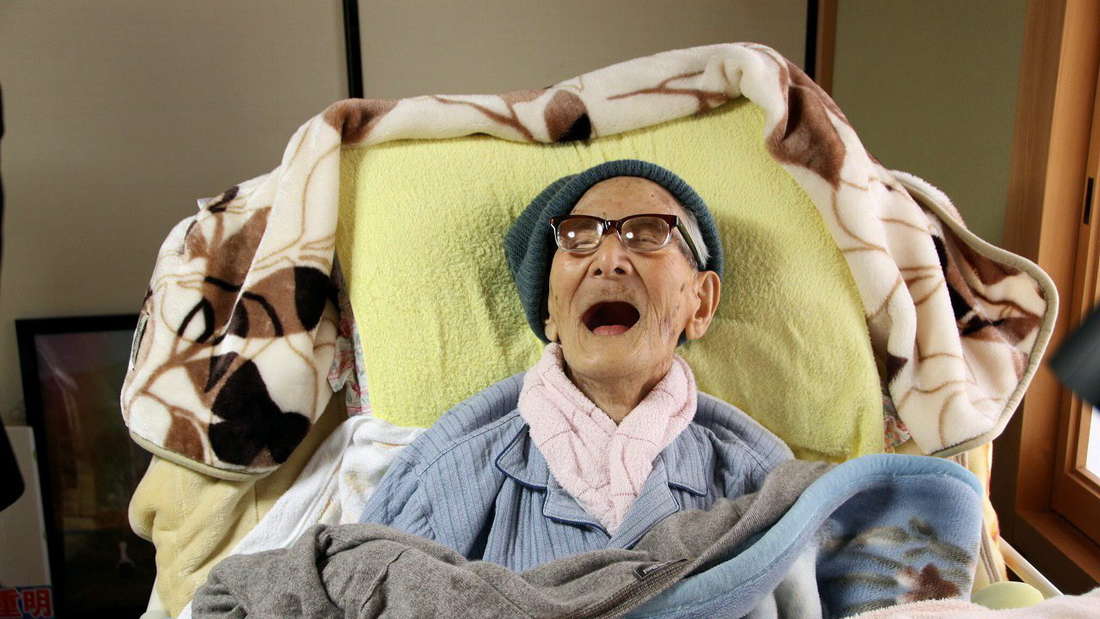 Jiroemon Kimura, der älteste Mann der Welt, stirbt 2013 im Alter von 116 Jahren.