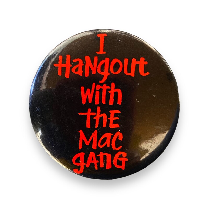 Macintosh button - Image 1