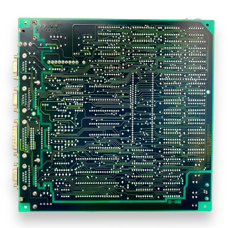 Apple Macintosh Motherboard - Image 2