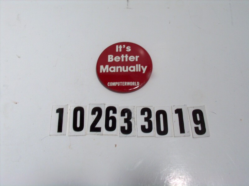 COMPUTERWORLD Button - Image 1