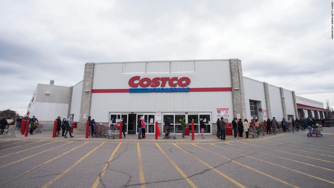 Costco is letting first responders cut the line