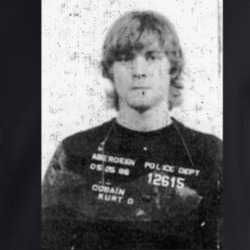 Kurt Cobain Mug Shot Vintage Distressed Photo Music Fan Crewneck Sweat