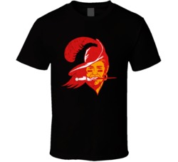 Tom Brady Pirate Hat Tampa Bay Football Fan Vintage Worn Look T Shirt