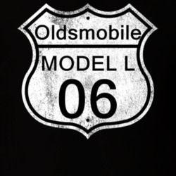 Highway Route Sign 1906 Oldsmobile Model L Distressed T Shirt