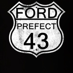 Highway Route Sign 1943 Prefect Distressed T Shirt