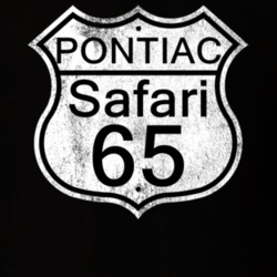 Highway Route Sign 1965 Pontiac Safari Distressed T Shirt