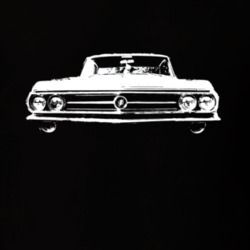 1963_Buick_Wildcat_White_Image_Grille T Shirt