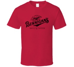 Bennigan's Irish American Restaurant Foodie Food Fan Worn Look T 