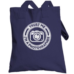 Trust Me I'm A Photographer Funny Photography Professional Distressed 