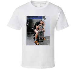 Caitlin Clark Recreates Kobe Bryant Trophy Photo T Shirt