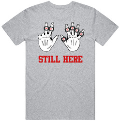 Still Here Tom Brady 7 Superbowl Rings Greatest Qb Football T Shirt