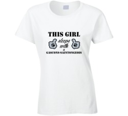 This Girl Sleeps With a Gascons-Saintongeois Dog Lover T shirt