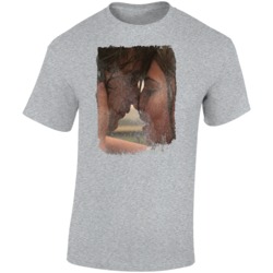 John B Sarah Outer Banks Kiss Distressed Photo T Shirt John B Sarah Outer Banks Kiss Distressed Photo T Shirt