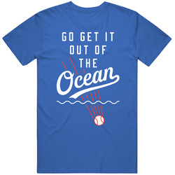 Go Get It Out Of The Ocean Los Angeles Max Muncy Baseball Fan Mens Cotton Tee T Shirt
