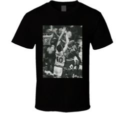 Micheal Jordan Dunk On Bill Laimbeer T Shirt