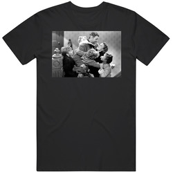 Ending Reunion Scene It's A Wonderful Life 1946 Retro T Shirt