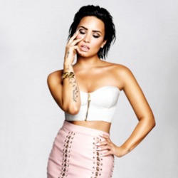 Demi Lovato Singer Pop Musician Confident Cool for the Summer Tour Gif