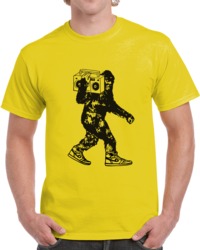 Big Foot Ghetto Blaster Retro 80's Replica  T Shirt