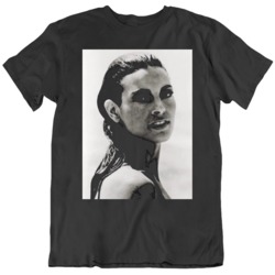 Retro Raquel Welch Legendary Beauty  T Shirt