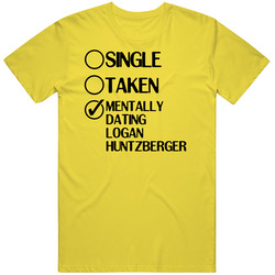 Single Taken Dating Logan Huntzberger Gilmore Girls vintage retro daisy yellow T Shirt