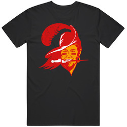 Tom Brady Pirate Hat Tampa Bay Football Fan Vintage Worn Look Mens Size Large Black T Shirt Tom Brady Pirate Hat Tampa Bay Football Fan Vintage Worn Look Mens Size Large Black T Shirt