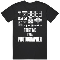 Trust Me I'm A Photographer Funny Photography Mens Size Large Black T Shirt Trust Me I'm A Photographer Funny Photography Mens Size Large Black T Shirt