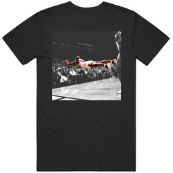 Dennis Rodman Iconic Dive Black MENS SIZE LARGE T Shirt Dennis Rodman Iconic Dive Black MENS SIZE LARGE T Shirt