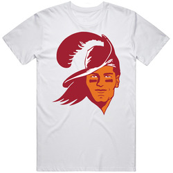 Tom Brady Bucc Pirate Hat Brett Favre Tampa Bay Football Mens Size Large White T Shirt Tom Brady Bucc Pirate Hat Brett Favre Tampa Bay Football Mens Size Large White T Shirt