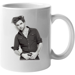 Robert Pattinson 11 oz Mug Robert Pattinson 11 oz Mug