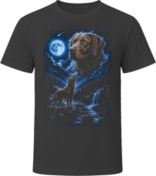Chesapeake Bay Retriever Howling at the Moon T-Shirt