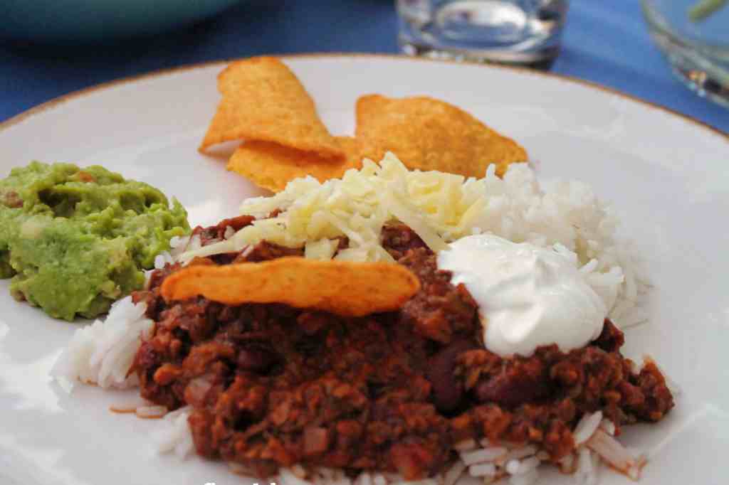 what is vegetarian chili made of