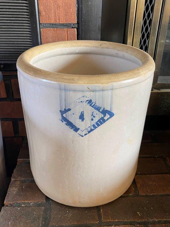 THE JAMES & MARY LOEHR ESTATE