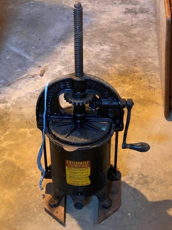 THE JAMES & MARY LOEHR ESTATE