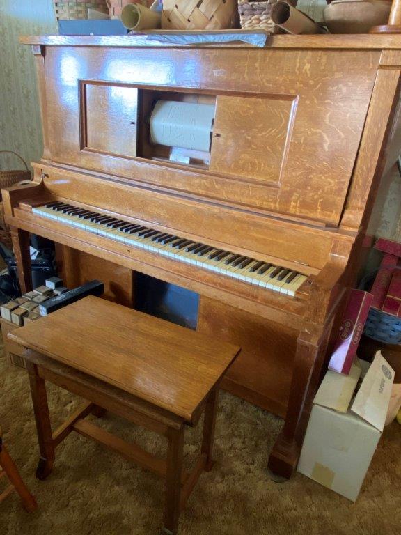 THE JAMES & MARY LOEHR ESTATE