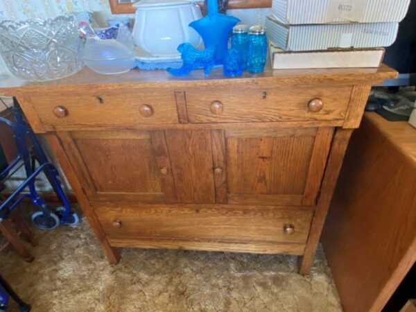 THE JAMES & MARY LOEHR ESTATE