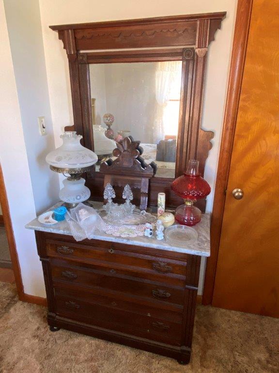 THE JAMES & MARY LOEHR ESTATE