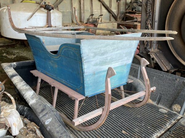 THE JAMES & MARY LOEHR ESTATE