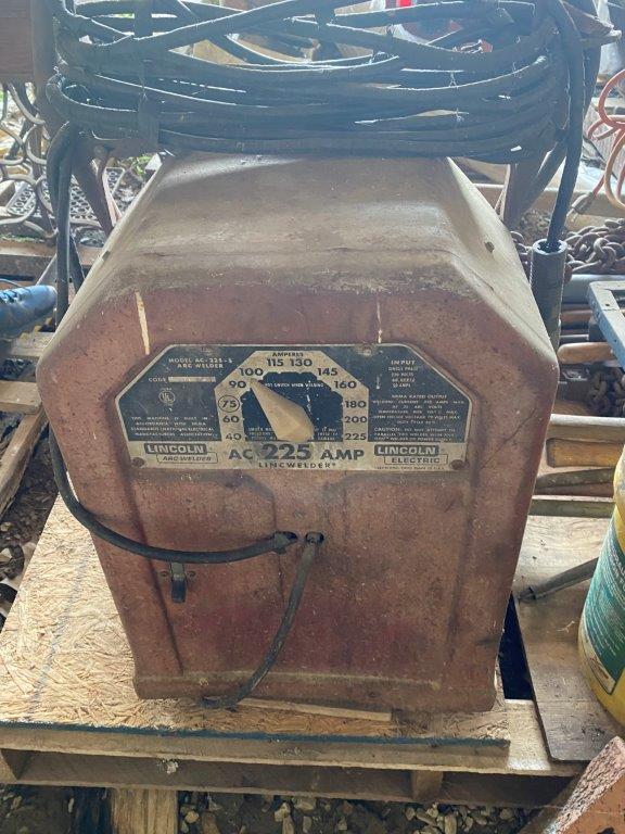 THE JAMES & MARY LOEHR ESTATE