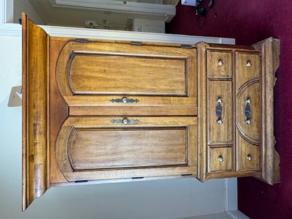 FURNISHINGS-COLLECTIBLES-TOOLS