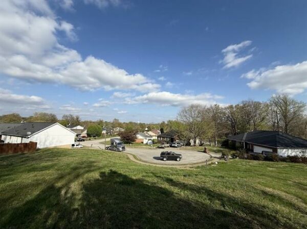 2445 SUMMIT DR, HENDERSON, KY