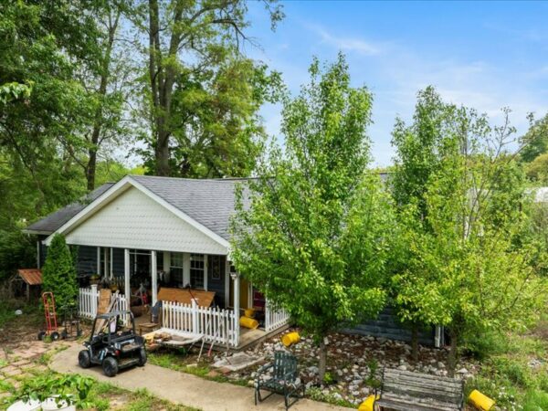 15475 Middle Delaware Rd, Henderson, KY