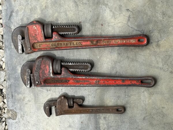 TRACTOR-MOWERS-TOOLS-FURNISHINGS