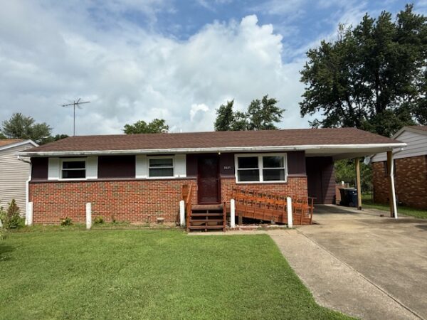 2031 Brenda Dr., Henderson, KY 42420