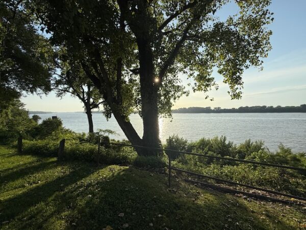 325 S Water St., Henderson, KY 42420