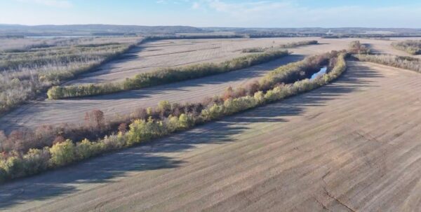 665 +/- ACRE FARM