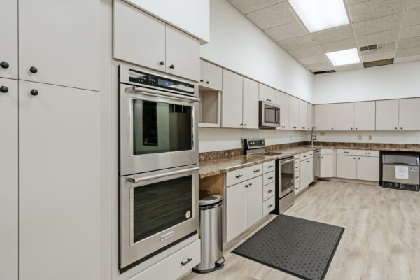 6,600 SQ FT BUILDING & 2.3 +/- ACRE LOT