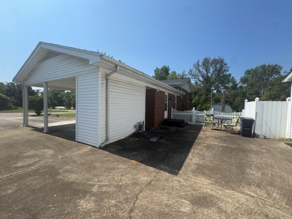 1225 Sandefur Dr., Henderson, KY 42420