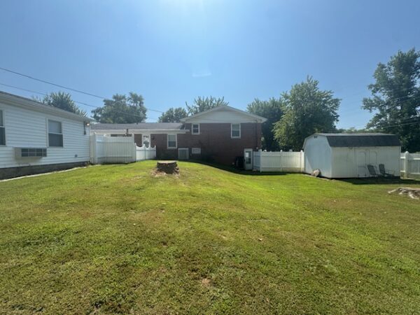 1225 Sandefur Dr., Henderson, KY 42420