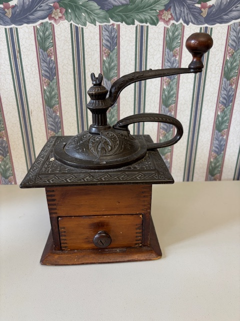 HOUSEWARES-JEWELRY-FURNISHINGS